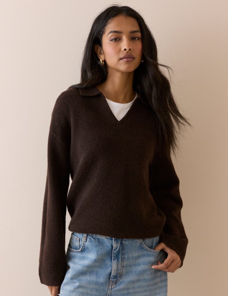 Elegant Brown Neck Collared Jumper Knitwear