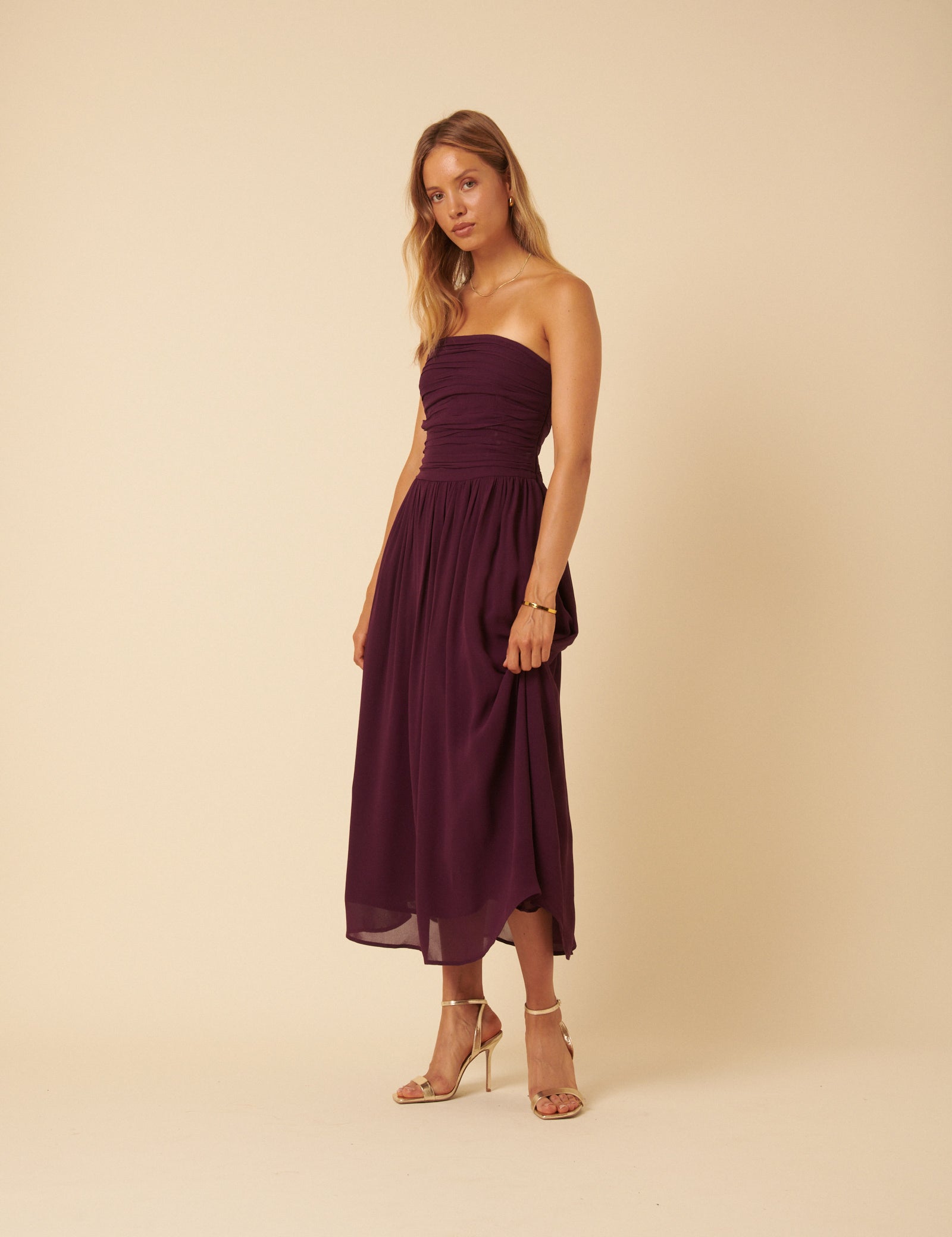 Red Burgundy Sleeveless Elegant Midi Dress