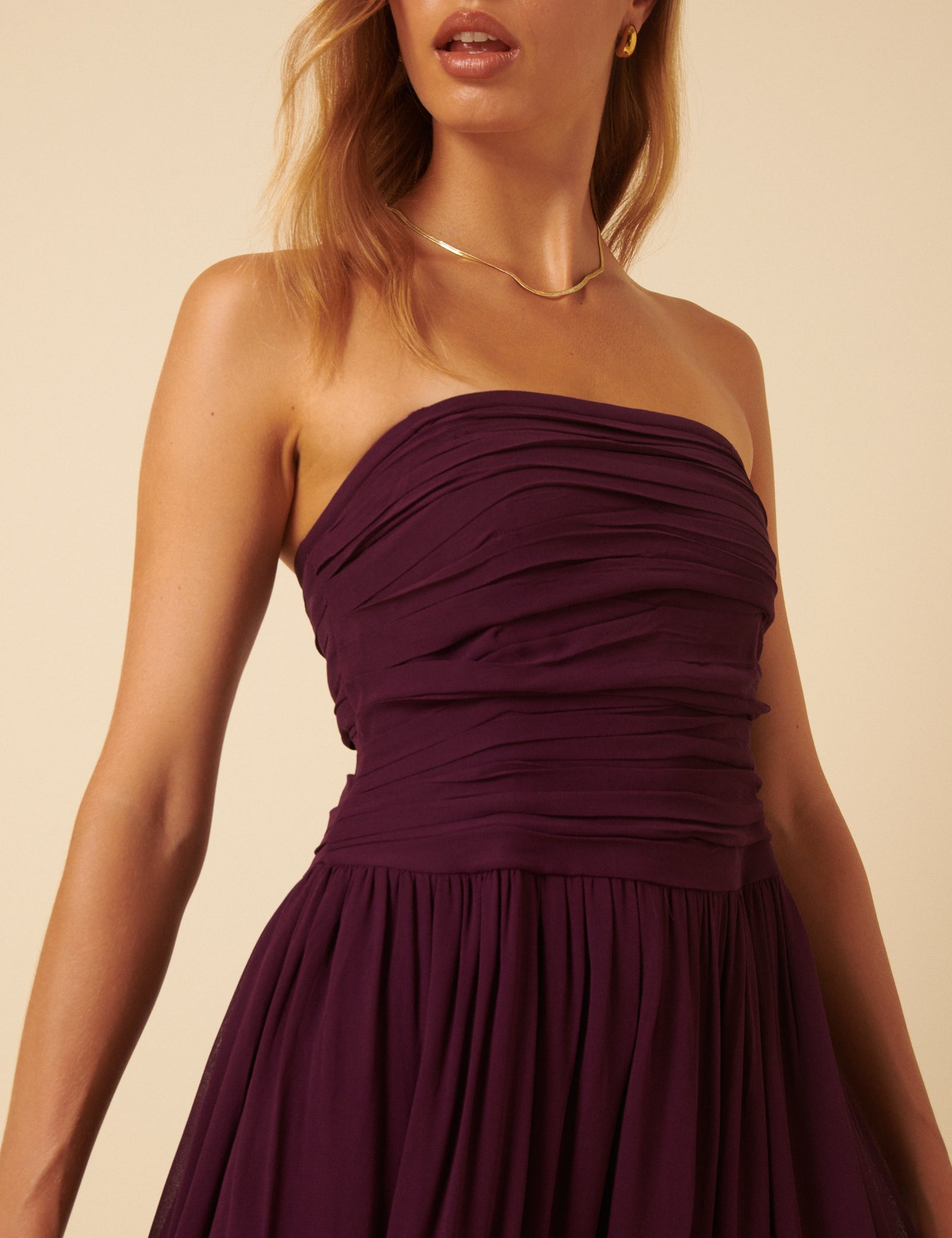 Red Burgundy Sleeveless Elegant Midi Dress - Image 2